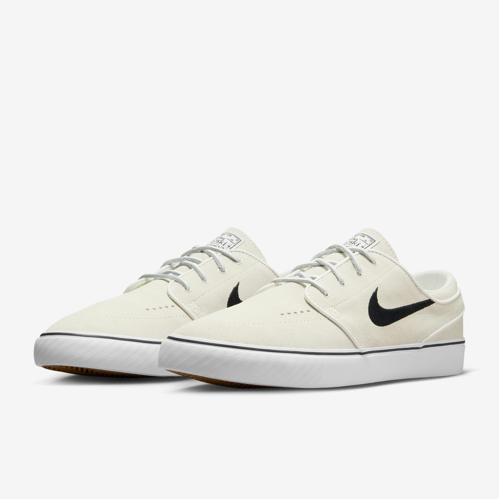 Nike Men's Cream and Black Sneakers